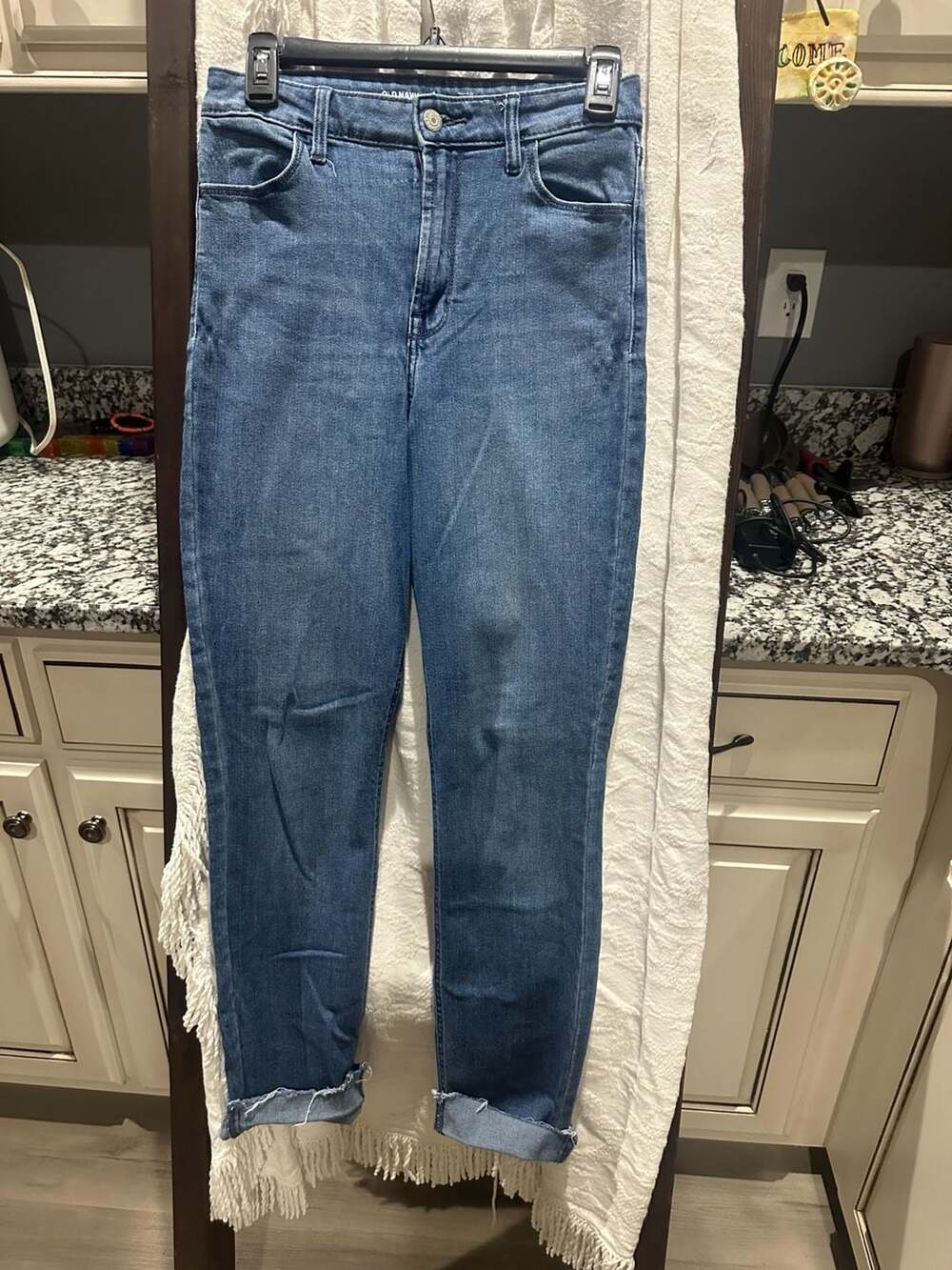 Old Navy High-Rise Wow Straight Jeans Size 6 Tall Blue Denim Cuffed